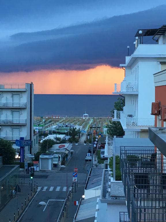 Hotel Sissi Rivazzurra Di Rimini Ngoại thất bức ảnh